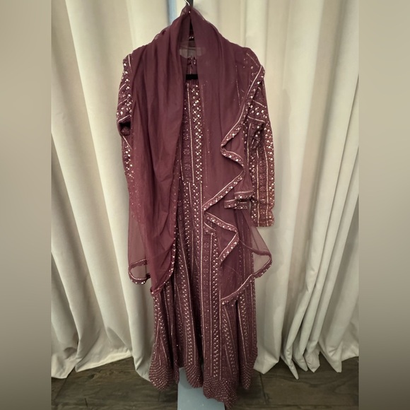 SANI 
Name' Samud Embroidered Long Sleeve Anarkali With Dupatta NWOT - Picture 8 of 9